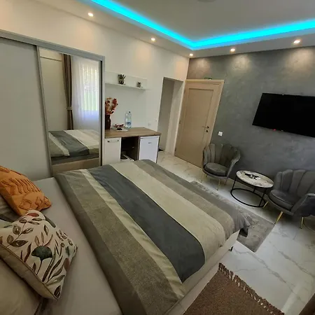 Apartment Gold *